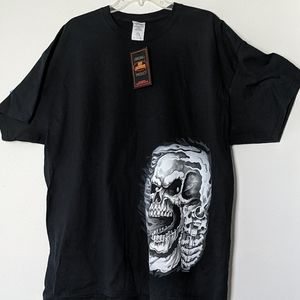 Short Sleeved T-shirt with Skull NWT